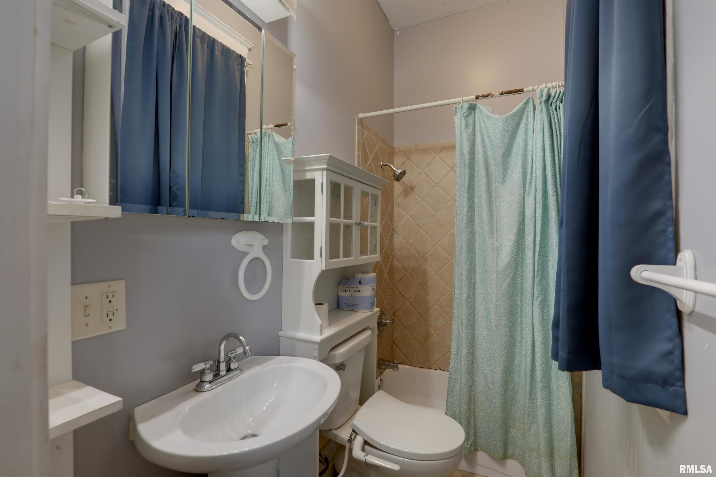 1109 Madison Street Quincy, IL 62301 - Photo 15 of 27