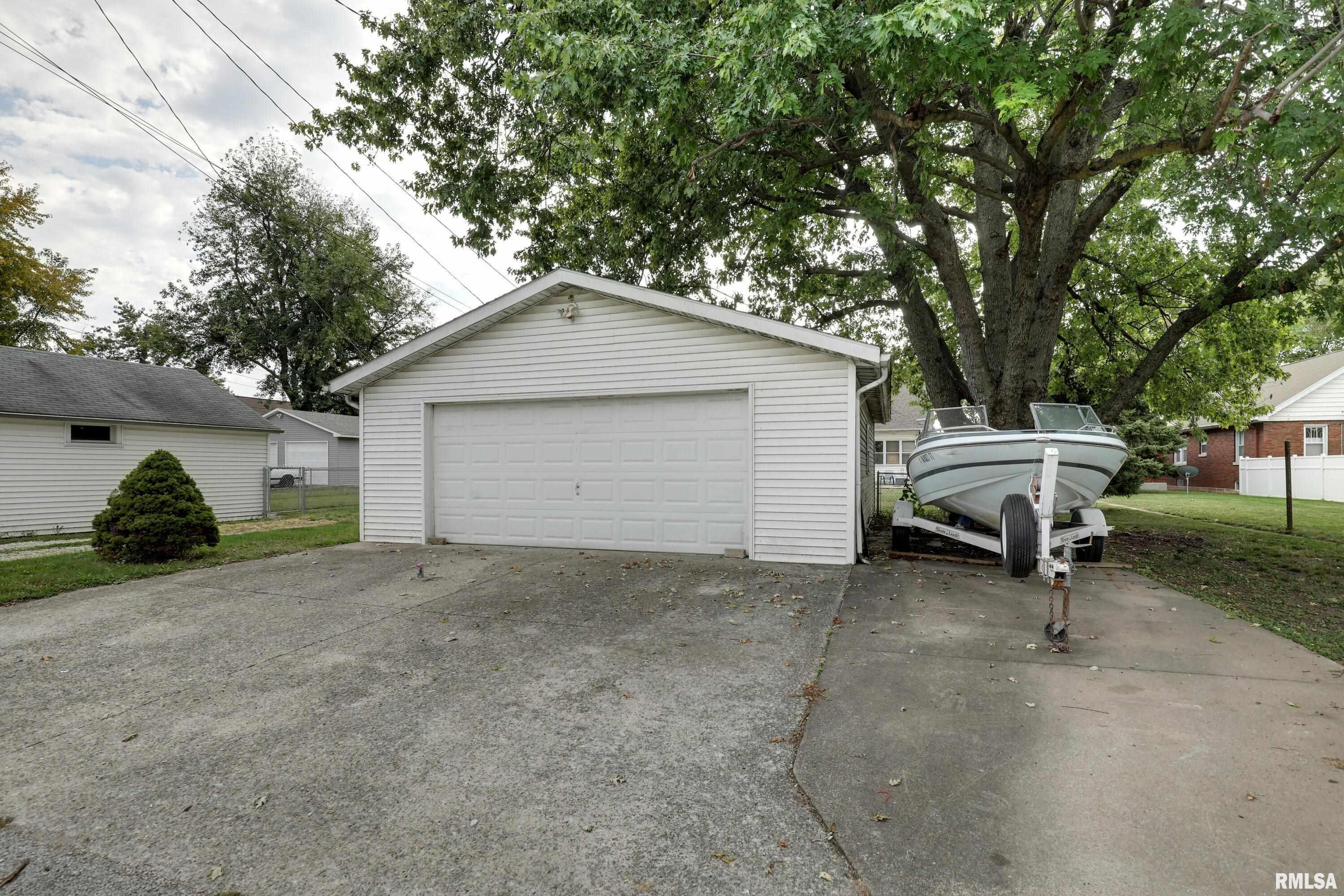 1109 Madison Street Quincy, IL 62301 - Photo 26 of 27