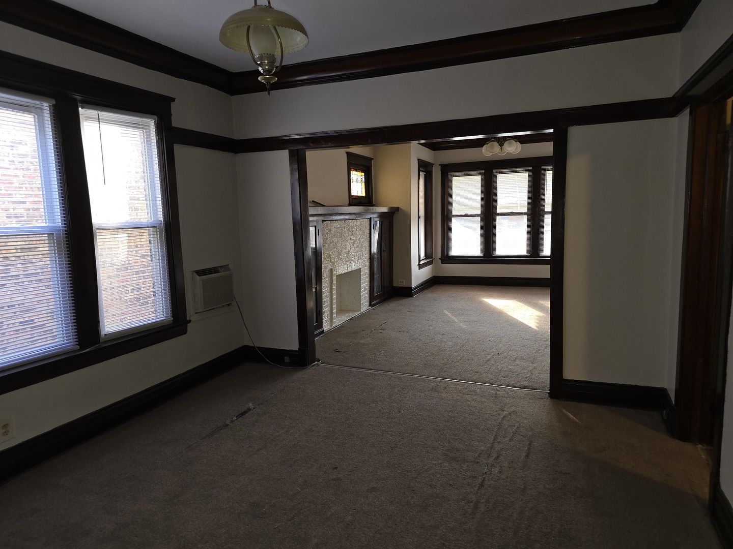7517 South Green Street Chicago, IL 60620 - Photo 9 of 22 a view of empty room with windows