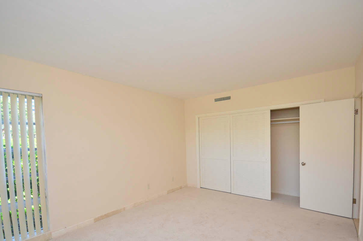 1501 South Ocean Boulevard, Unit P3 Boca Raton, FL 33432 - Photo 11 of 18 Berkeley Square Bedroom 2