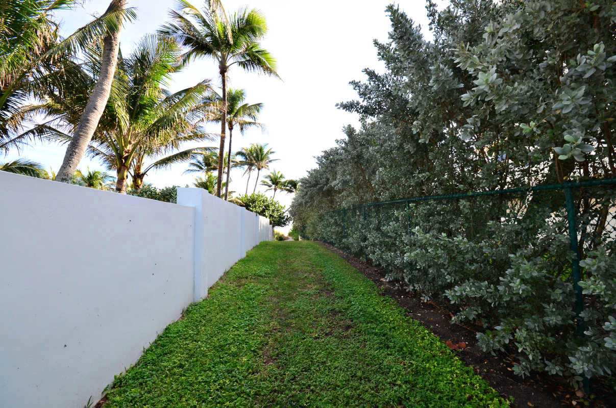 1501 South Ocean Boulevard, Unit P3 Boca Raton, FL 33432 - Photo 16 of 18 Berkeley Square Beach Access