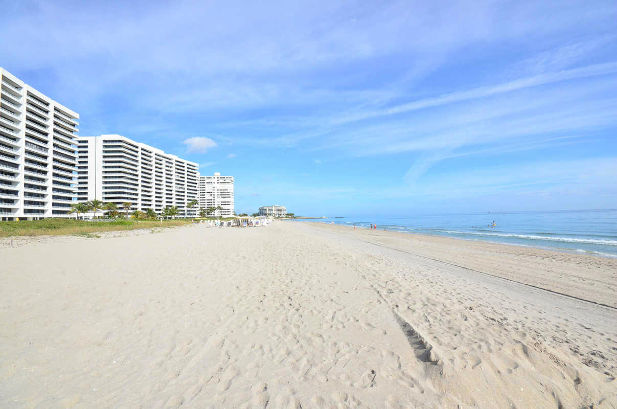 1501 South Ocean Boulevard, Unit P3 Boca Raton, FL 33432 - Photo 18 of 18 Berkeley Square Beach Area