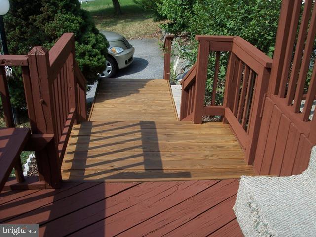 131 Sun Valley Road Elizabethtown, PA 17022 - Photo 21 of 32 Gallery Image 21