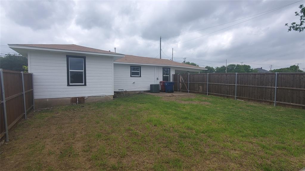 1237 South Waco Street Van Alstyne, TX 75495 - Photo 17 of 18