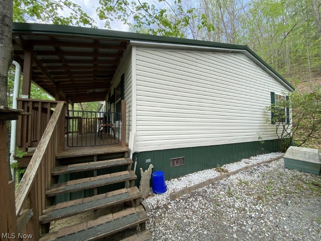 14766 Elk River Road Duck, WV 25063 - Photo 4 of 27