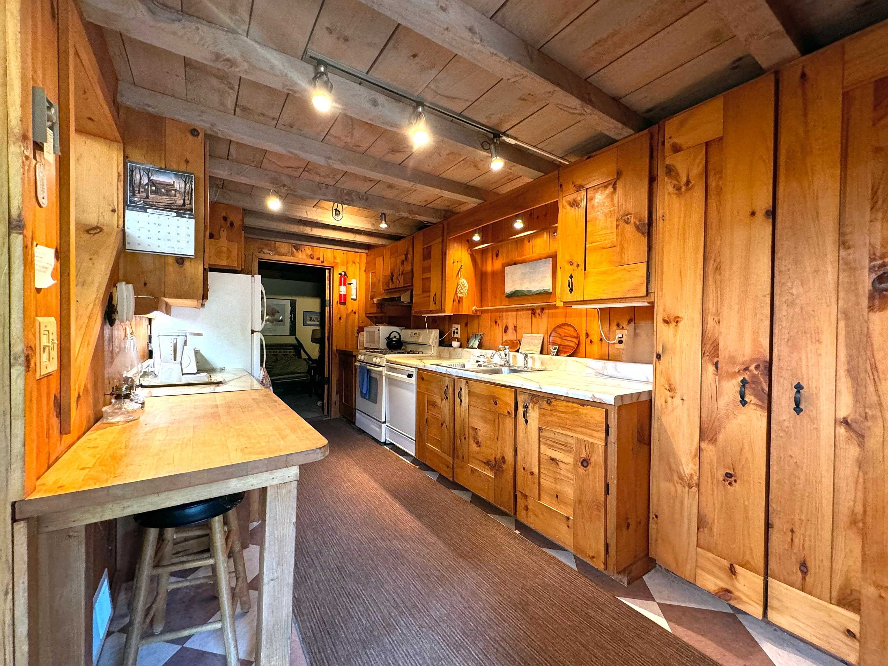 151 Mountainview Road Sandgate, VT 05250 - Photo 10 of 42 Gallery Image 10