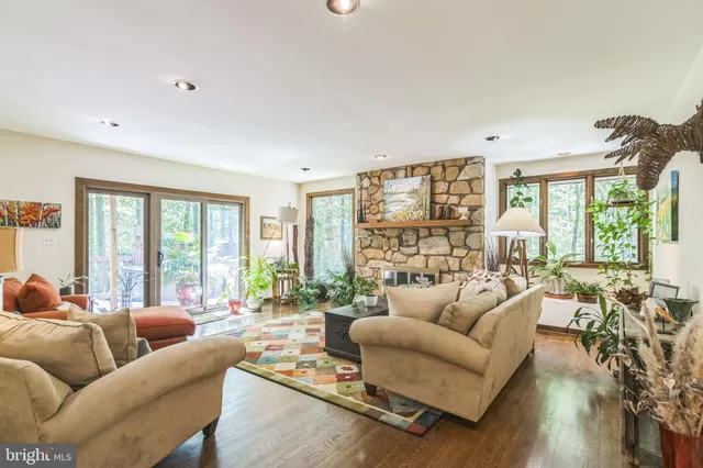 $1,099,000 | 113 Sparrow Hawk Lane, Chadds Ford, PA 19317