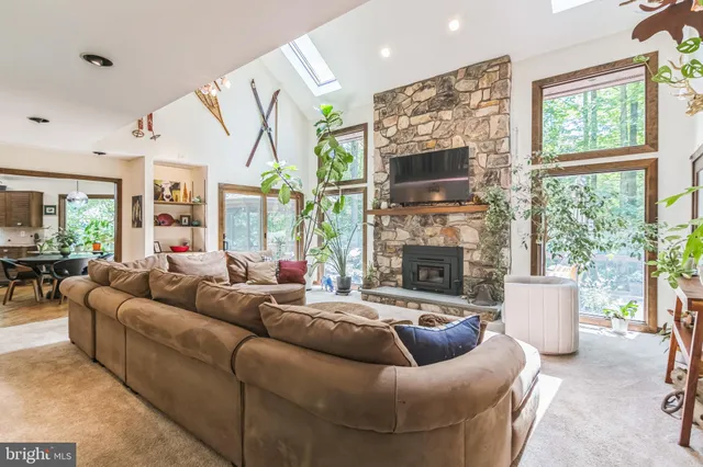 $1,099,000 | 113 Sparrow Hawk Lane, Chadds Ford, PA 19317