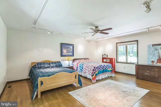 $1,099,000 | 113 Sparrow Hawk Lane, Chadds Ford, PA 19317