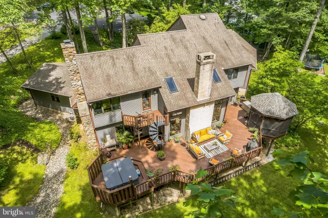 $1,099,000 | 113 Sparrow Hawk Lane, Chadds Ford, PA 19317