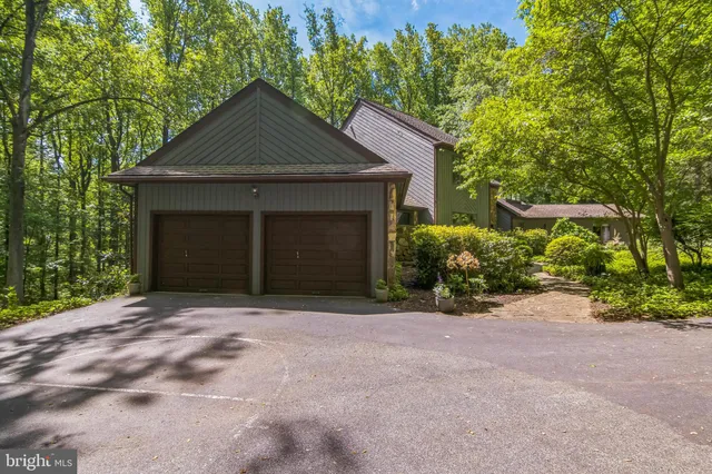 $1,099,000 | 113 Sparrow Hawk Lane, Chadds Ford, PA 19317