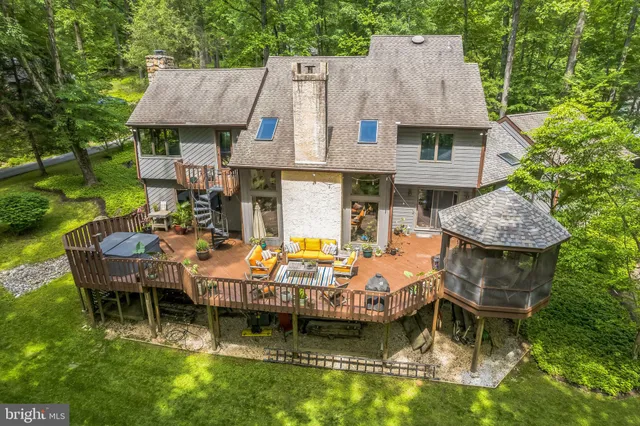 $1,099,000 | 113 Sparrow Hawk Lane, Chadds Ford, PA 19317