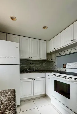 $1,750 | 2903 Point E Drive, Unit K610, Aventura, FL 33160