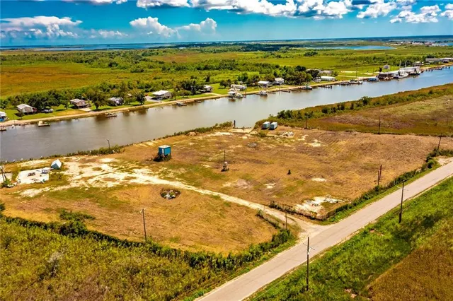 $675,000 | 8409 Shrimpers Row, Dulac, LA 70353