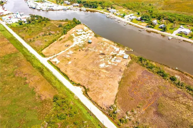 $675,000 | 8409 Shrimpers Row, Dulac, LA 70353