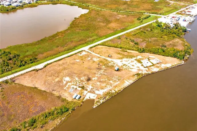 $675,000 | 8409 Shrimpers Row, Dulac, LA 70353