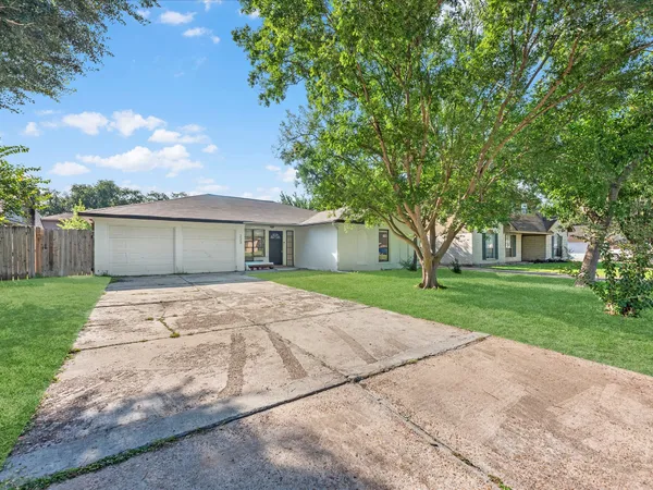 $275,000 | 223 Kirkaldy Drive, Houston, TX 77015