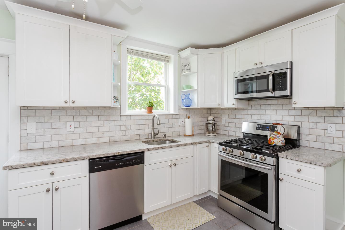 2159 Chestnut Avenue Ardmore, PA 19003 - Photo 9 of 25 Gallery Image 9