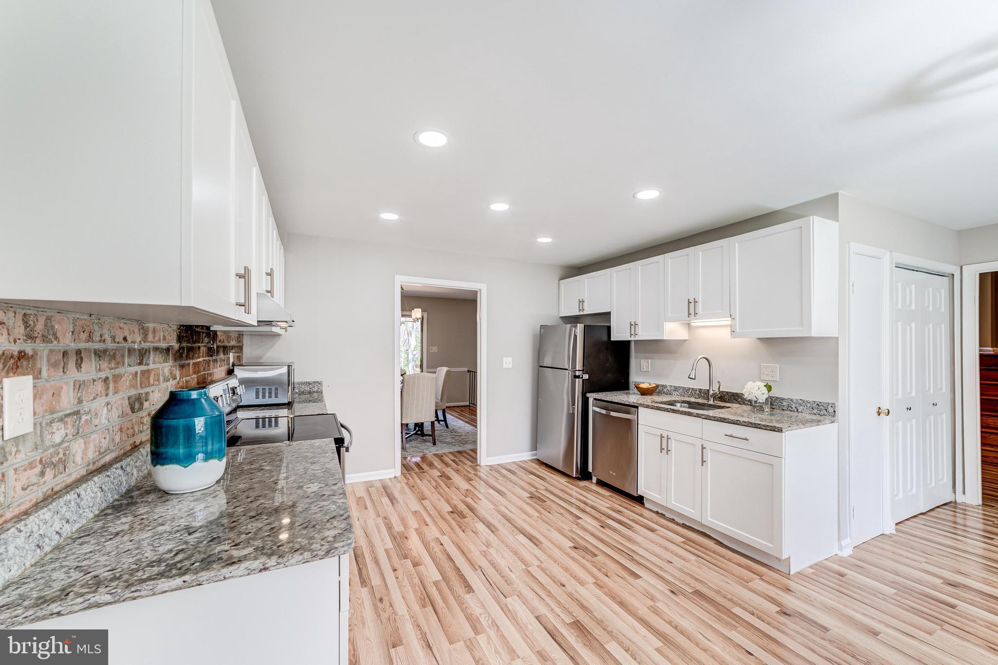 2520 Trophy Lane Reston, VA 20191 - Photo 13 of 47 Granite Counters