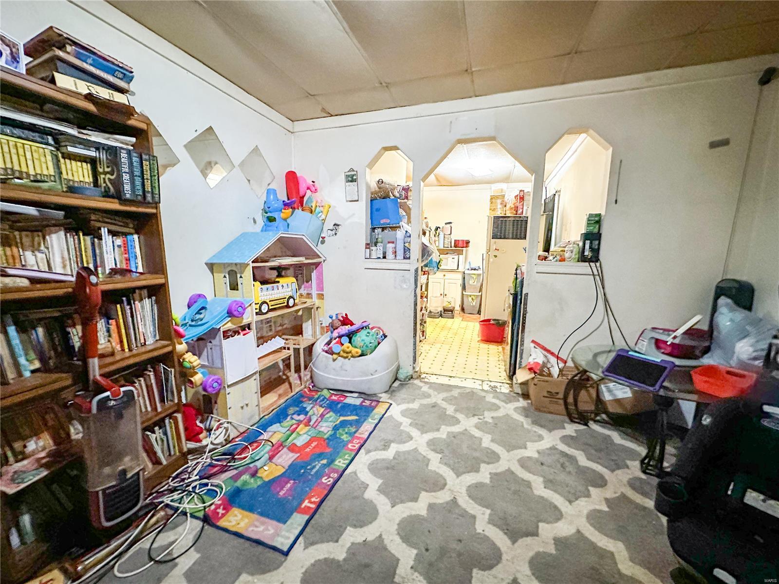 1024 Vandalia Road Hillsboro, IL 62049 - Photo 3 of 13 Gallery Image 3