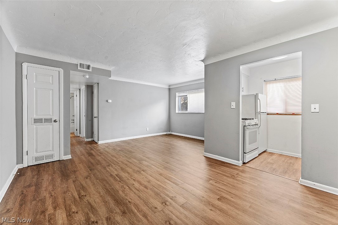 19465 Lorain Road, Unit 3 Cleveland, OH 44126 - Photo 3 of 20