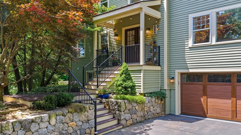 334 Farm Road Marlborough, MA 01752 - Photo 2 of 42 Gallery Image 2