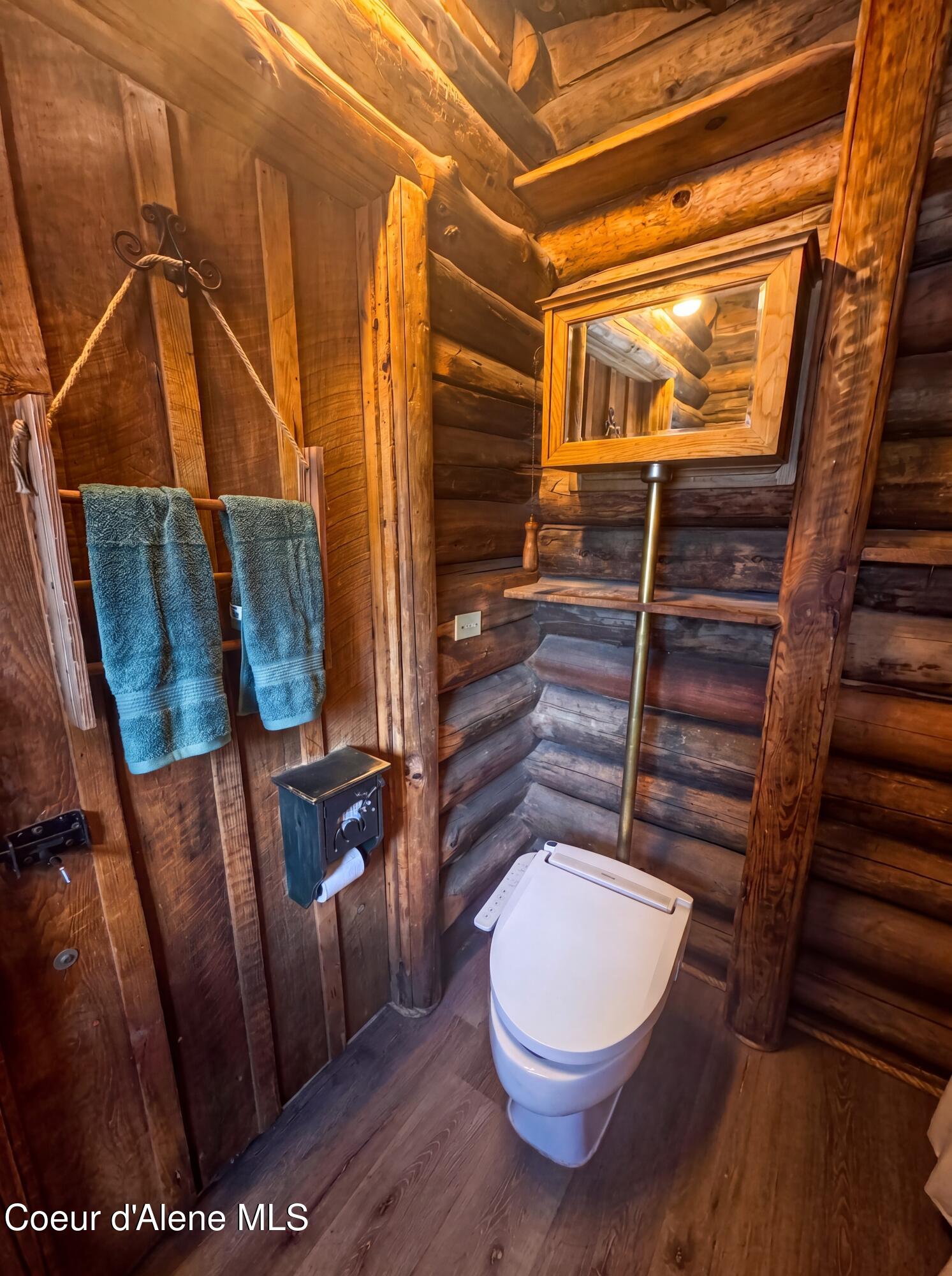 13227 West Elder Road Worley, ID 83876 - Photo 20 of 42 bathroom 3