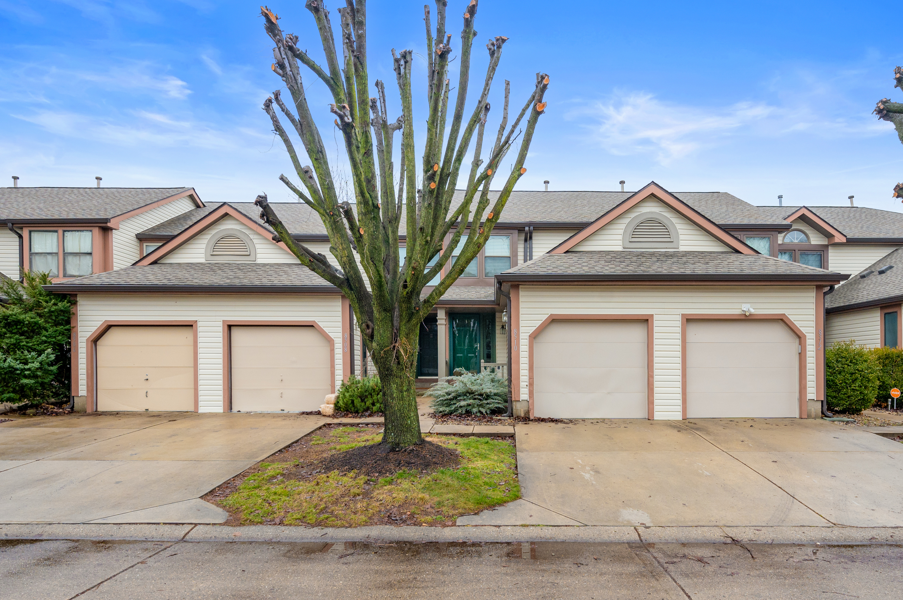 8510 Hague Road Indianapolis, IN 46256 - Photo 1 of 22 Gallery Image 1