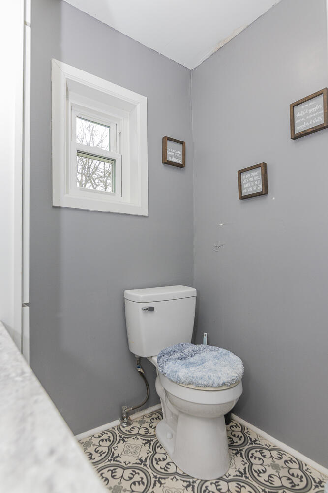 401 West St Marys Street Decatur, MI 49045 - Photo 19 of 23 Bath a