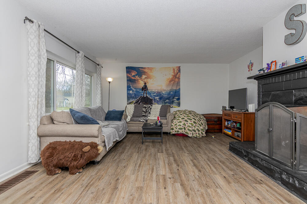 401 West St Marys Street Decatur, MI 49045 - Photo 10 of 23 LR