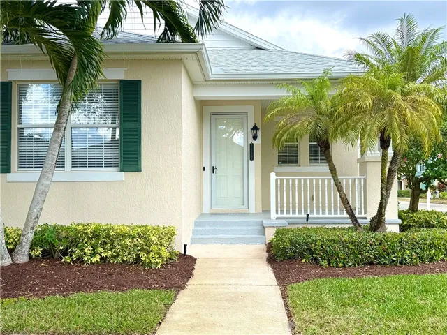 $319,900 | 7522 15th Lane, Vero Beach, FL 32966
