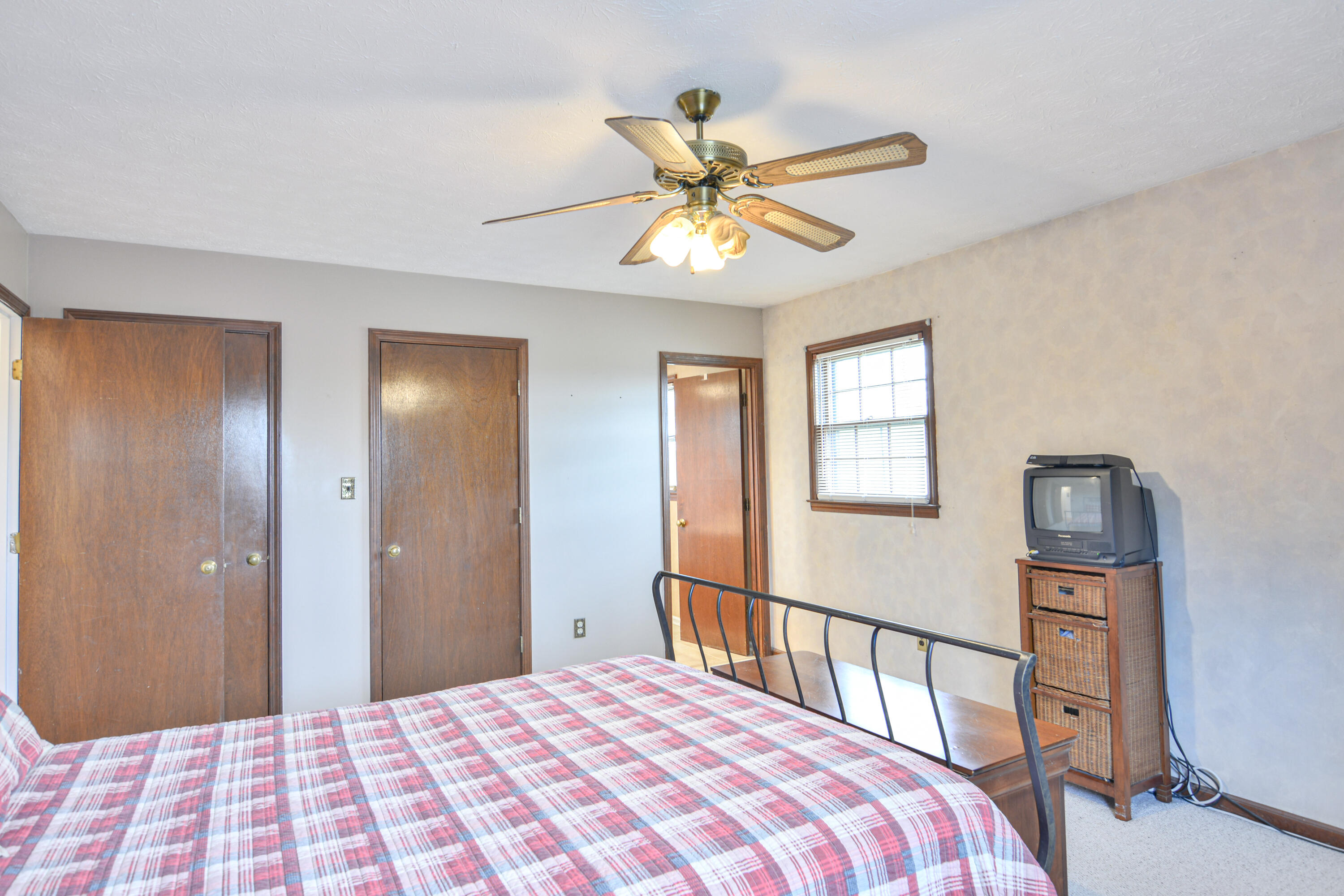 984 Hawkins - Cummins Road Paris, KY 40361 - Photo 30 of 73 DSC_0226
