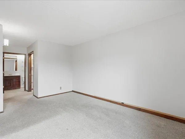 $165,000 | 6670 Vernon Avenue South, Unit 202, Edina, MN 55436