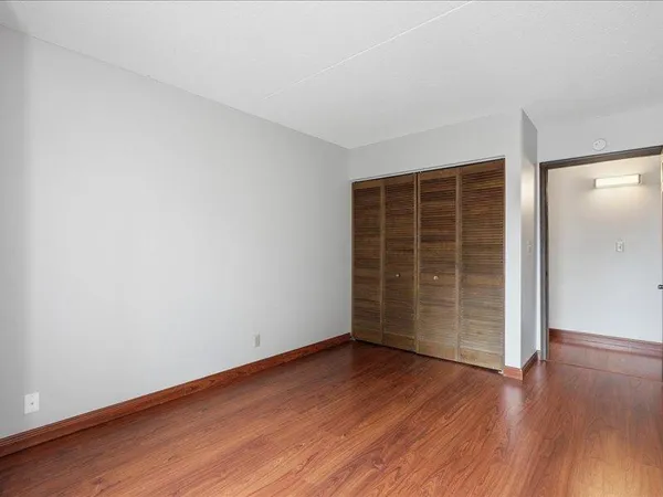 $165,000 | 6670 Vernon Avenue South, Unit 202, Edina, MN 55436