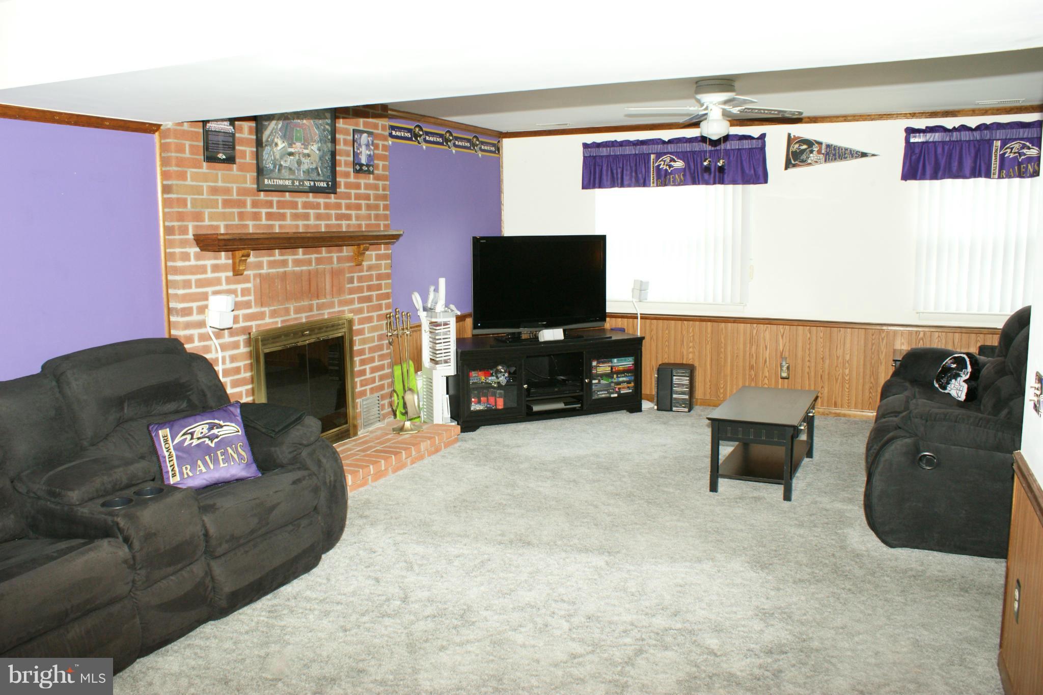 8 Woody Road Baltimore, MD 21221 - Photo 26 of 30 Family Room