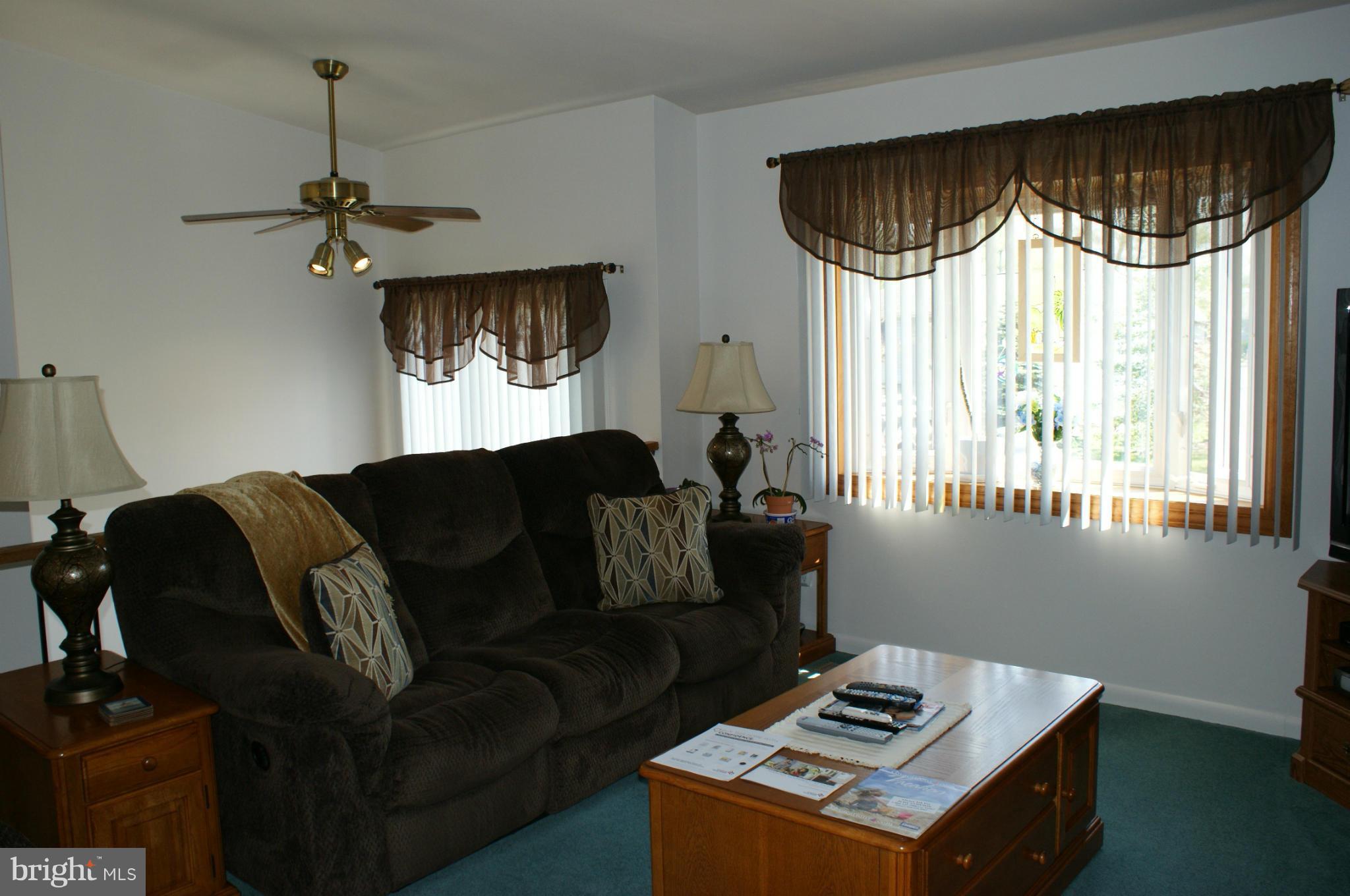 8 Woody Road Baltimore, MD 21221 - Photo 8 of 30 Living Room