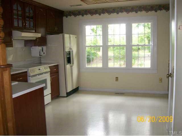 5031 Preacher Holmes Road Graham, NC 27253 - Photo 4 of 12 Bright and Airy Kitchen