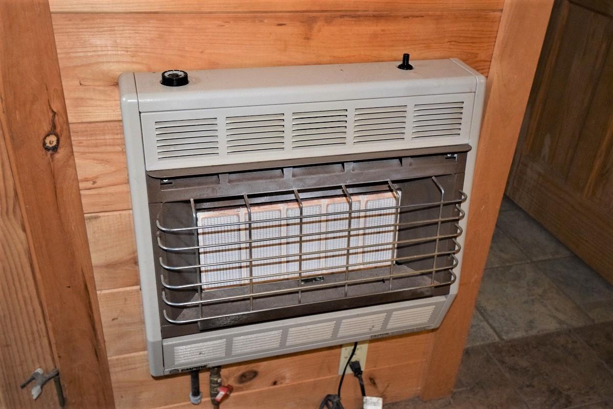 Lot#11 Basin Road Burlington, ME 04417 - Photo 22 of 50 Propane heater...