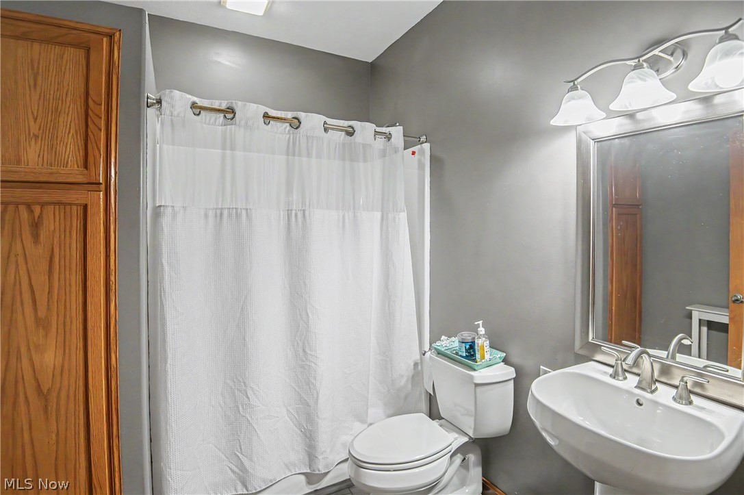 1461 Stillwagon Road Southeast Warren, OH 44484 - Photo 11 of 30 Gallery Image 11
