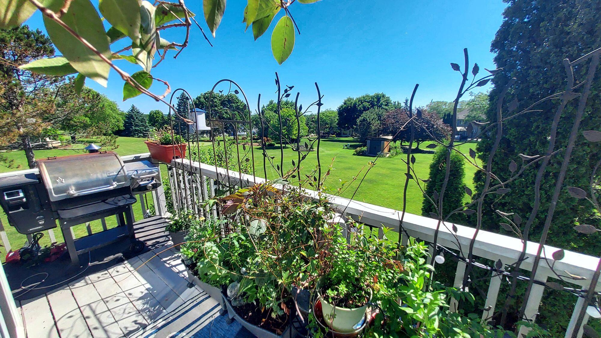 8404 South 68th Street Franklin, WI 53132 - Photo 32 of 48 Deck View2