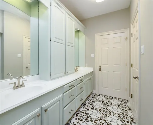 $264,500 | 3221 Skyline Drive, Pineville, LA 71360