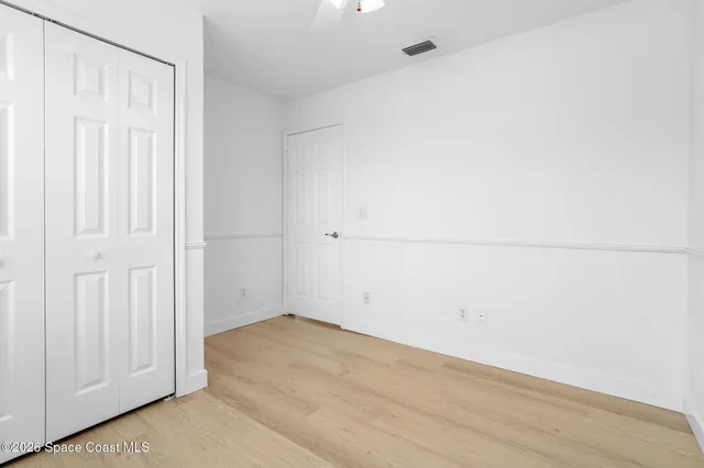 an empty room with a empty space