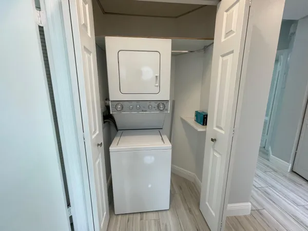 $2,950 | 6526 Via Regina, Boca Raton, FL 33433