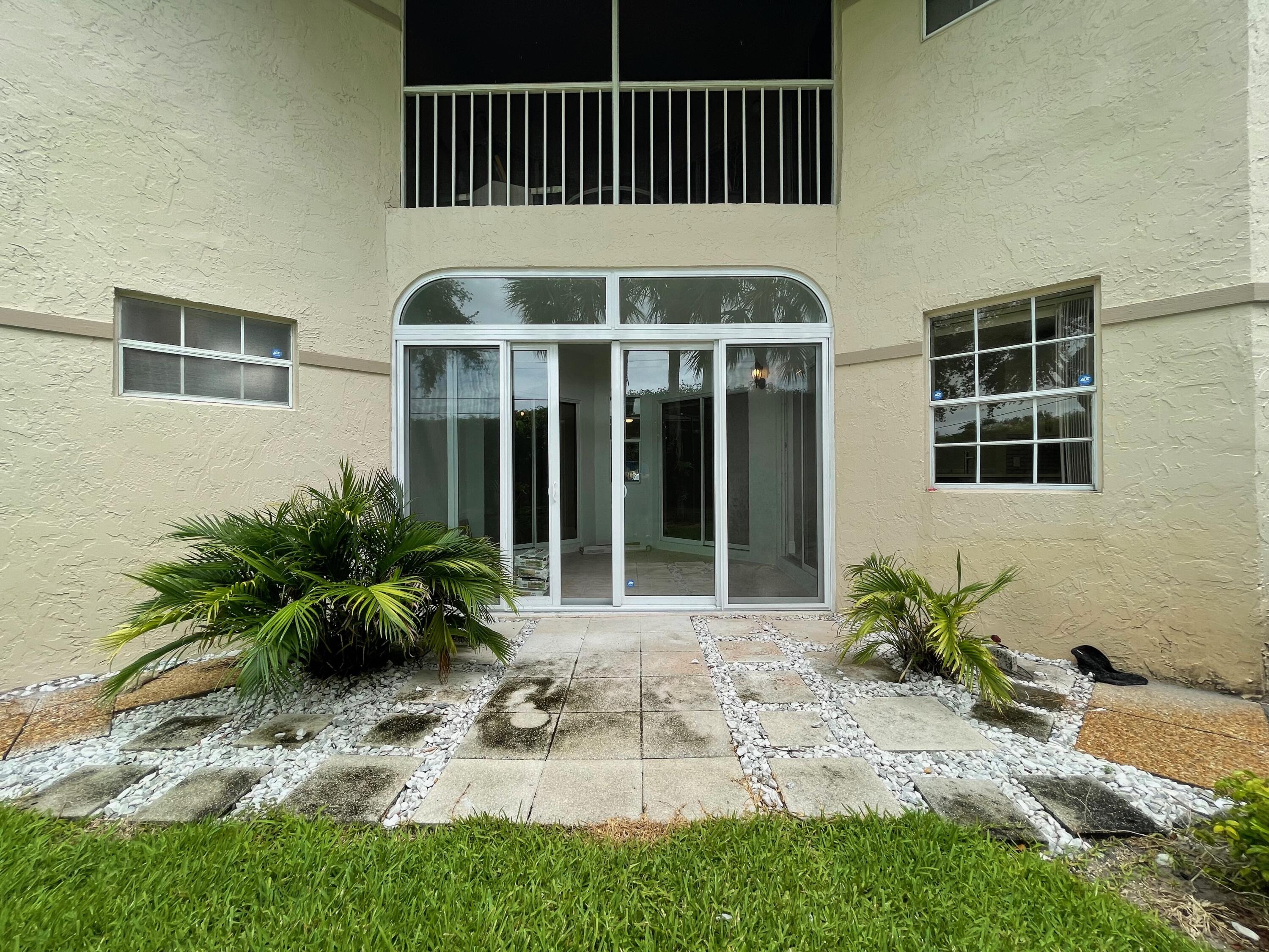 6526 Via Regina Boca Raton, FL 33433 - Photo 6 of 16 IMG_1282