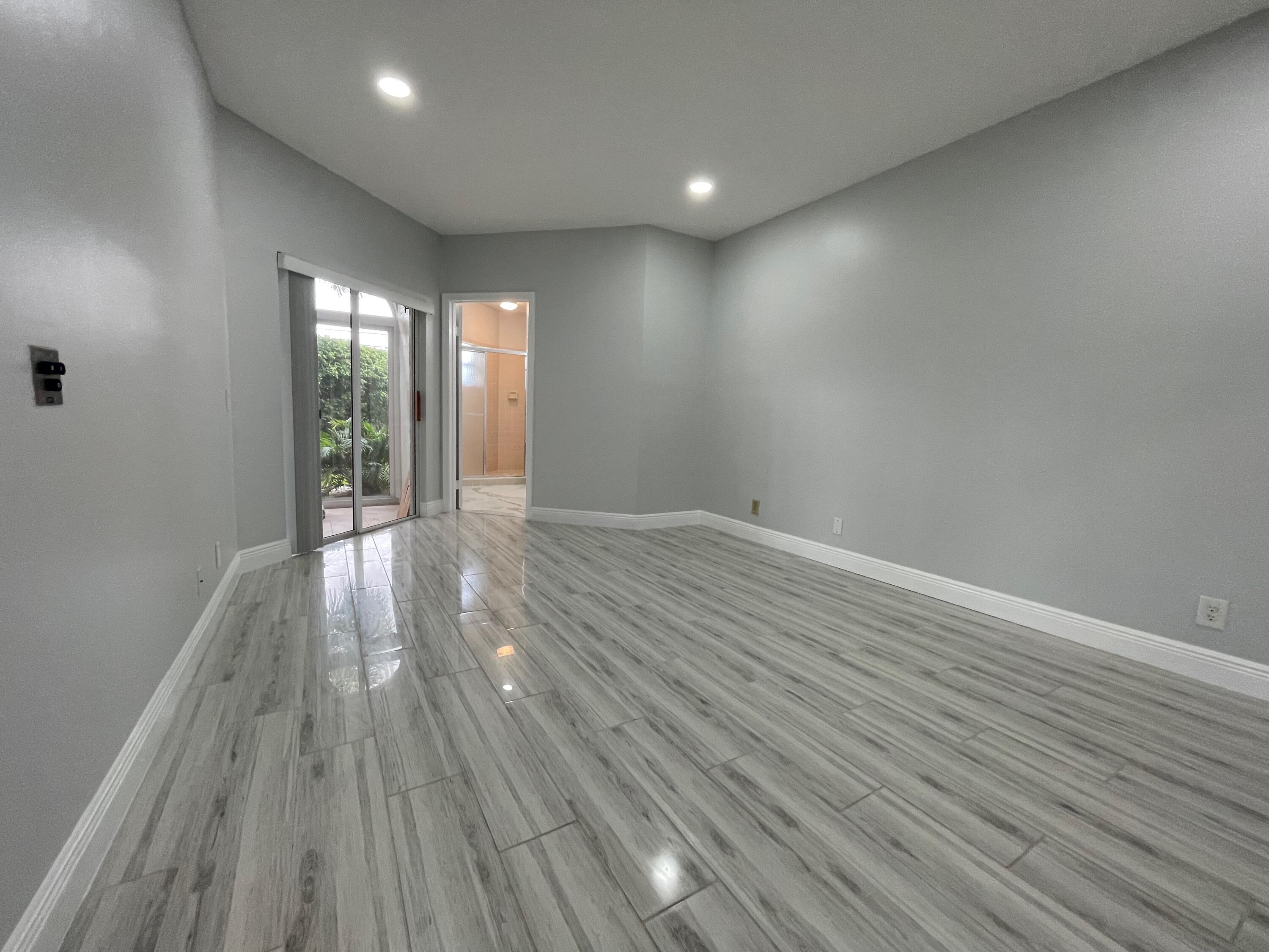 6526 Via Regina Boca Raton, FL 33433 - Photo 10 of 16 IMG_1269