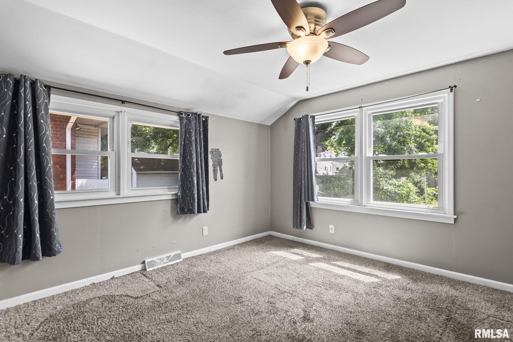 1904 South College Street Springfield, IL 62704 - Photo 12 of 29