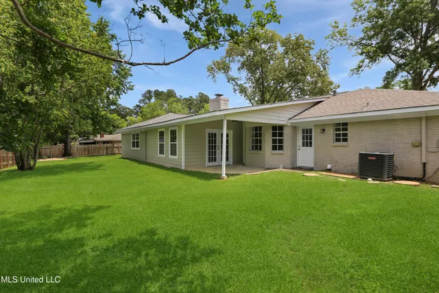 $300,000 | 111 Hickory Hill Place, Brandon, MS 39042