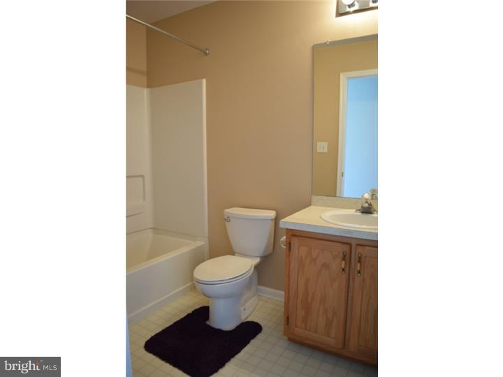 979 Honeysuckle Road Williamstown, NJ 08094 - Photo 15 of 25 Gallery Image 15