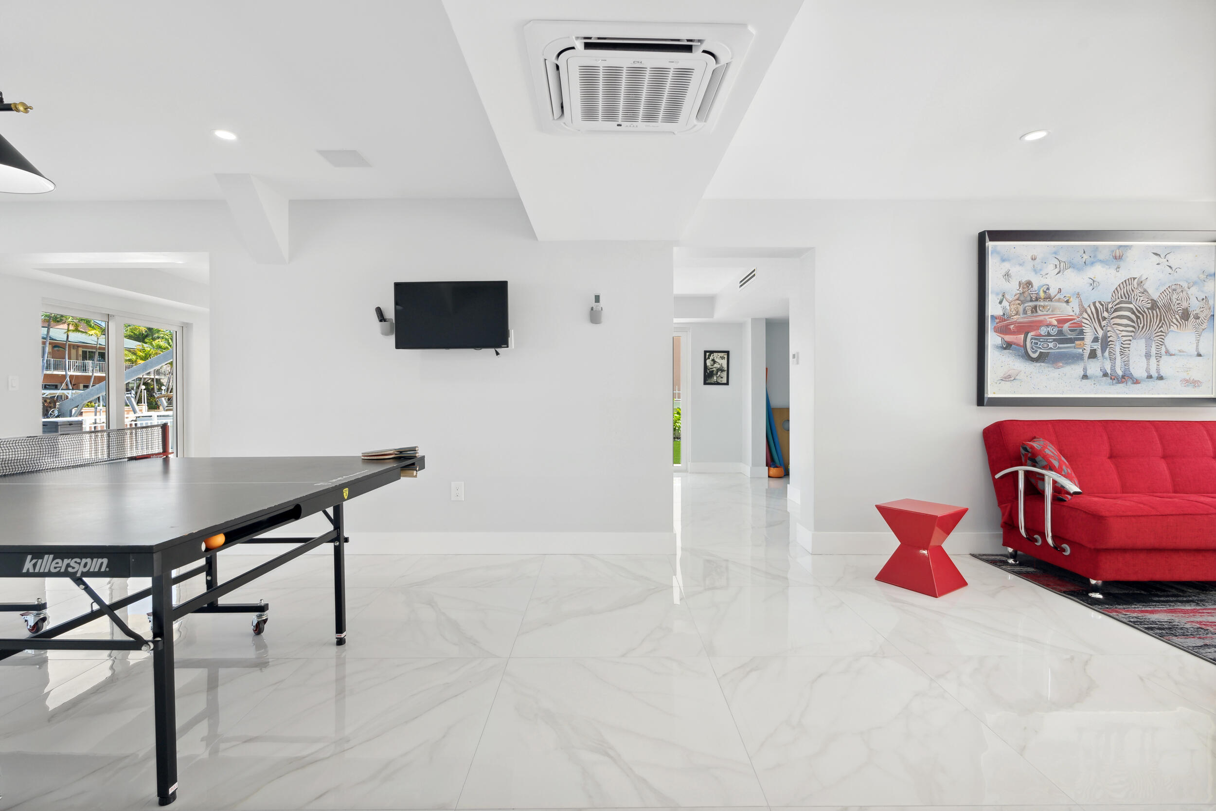 238 Atlantic Boulevard Key Largo, FL 33037 - Photo 13 of 104 a workspace with furniture and window