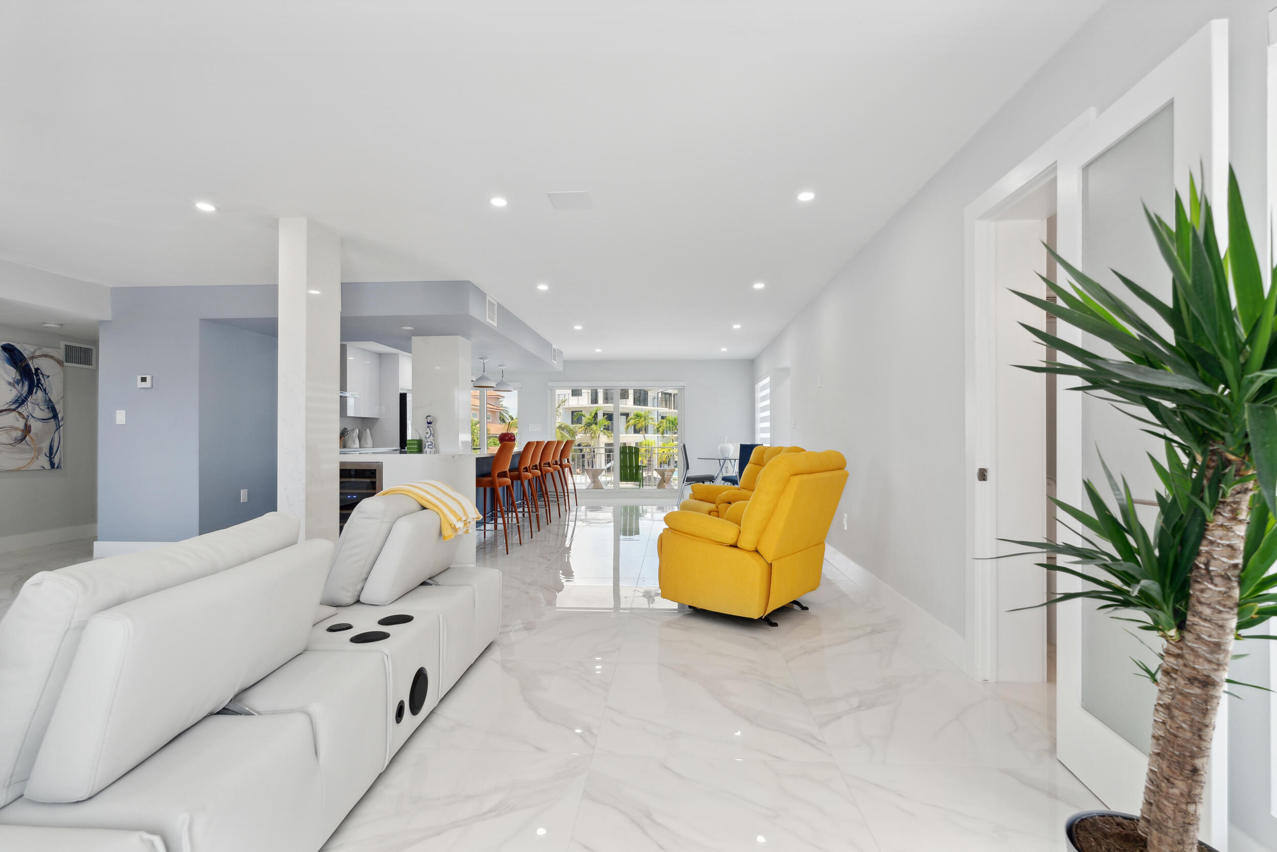 238 Atlantic Boulevard Key Largo, FL 33037 - Photo 25 of 104 a living room with furniture and a flat screen tv